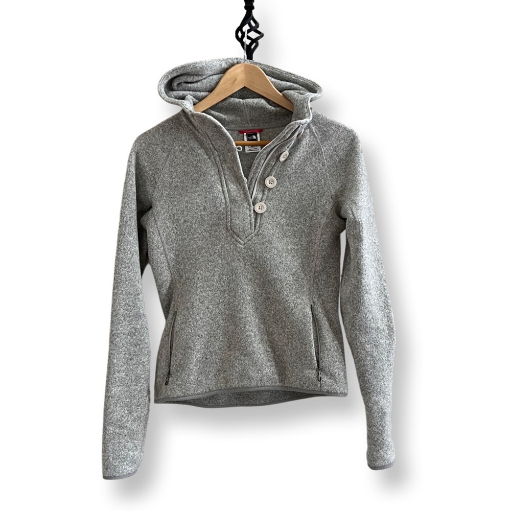 Super warm Northface gray hoodie sweater jacket XS